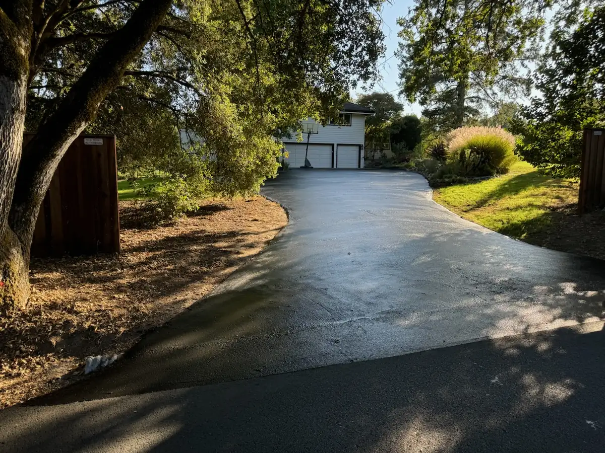 Asphalt sealing in Vacaville, CA